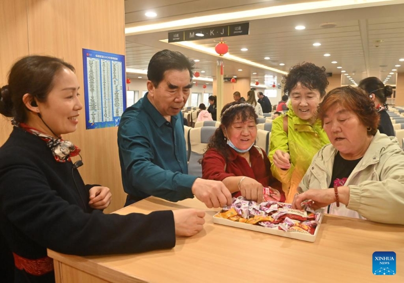 Guangxi : mise en service d'un navire à passagers à grande vitesse de 1 200 places à Beihai