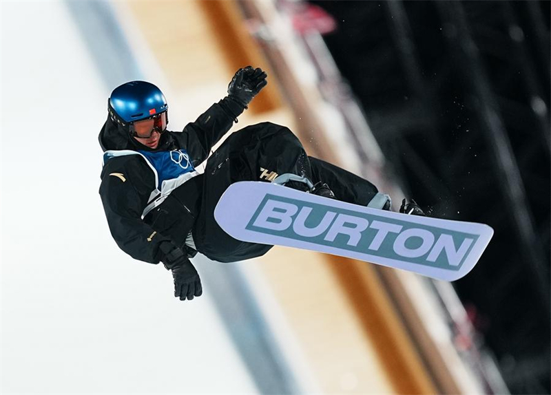Su Yiming remporte la première médaille de la Chine aux Jeux olympiques d'hiver de Milan-Cortina en big air