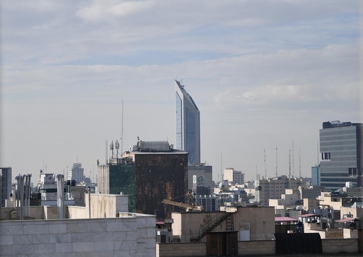 Photo prise le 9 février 2026 montrant une vue de la ville de Téhéran, en Iran. (Xinhua/Shadati)