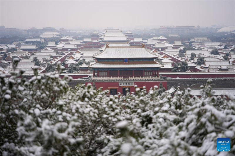 Beijing connaît de rares chutes de neige printanières