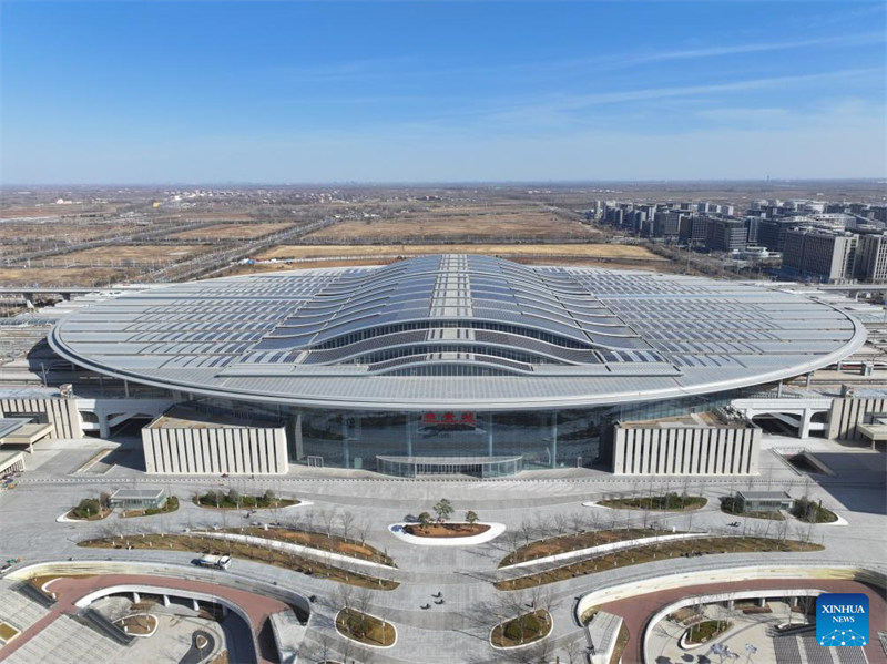 Photo aérienne prise par un drone le 18 mars 2026 montrant la gare de Xiong'an, dans la nouvelle zone de Xiong'an, dans la province du Hebei (nord de la Chine). (Zhu Xudong/Xinhua)