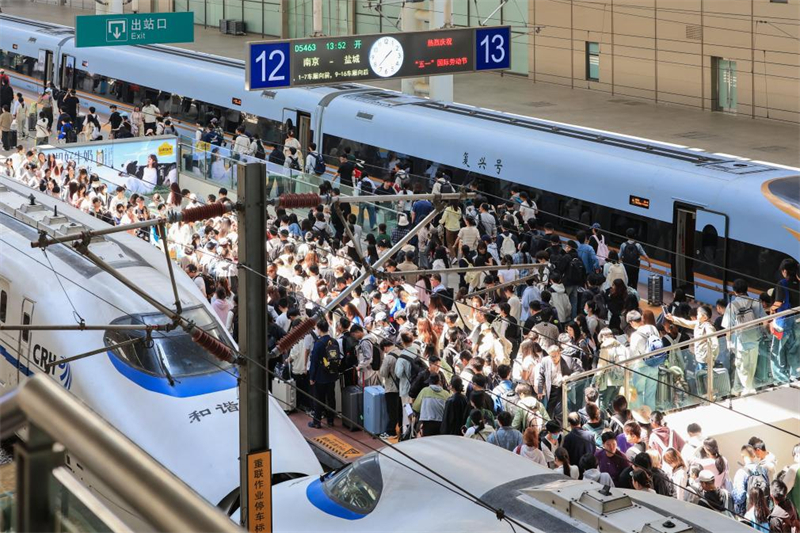 Chine : nombre record de déplacements interrégionaux de passagers pendant les congés du 1er mai