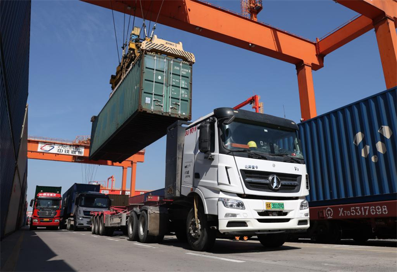 Le nombre de trajets de l'Express ferroviaire Chine-Europe dépasse les 130 000