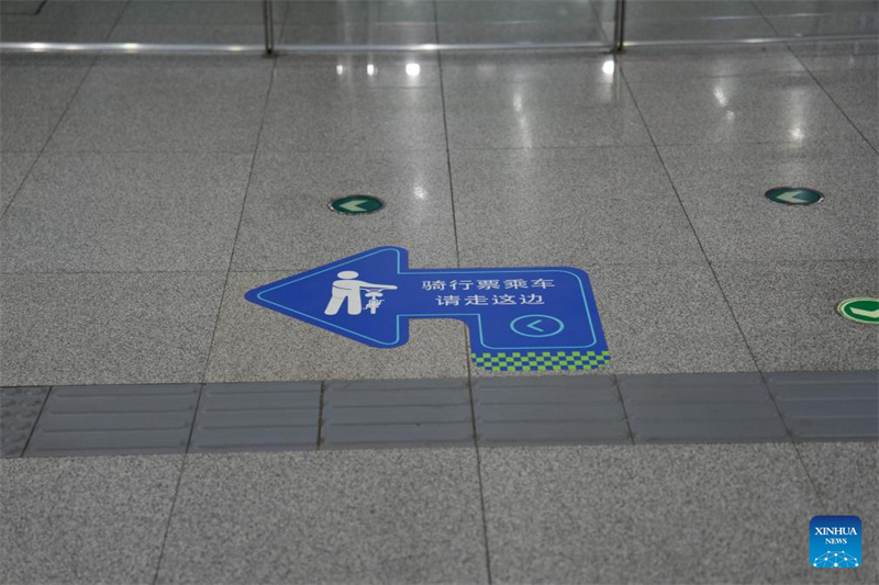 Beijing lance un service expérimental de métro autorisant le transport de vélos à bord