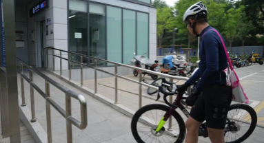 Beijing lance un service expérimental de métro autorisant le transport de vélos à bord