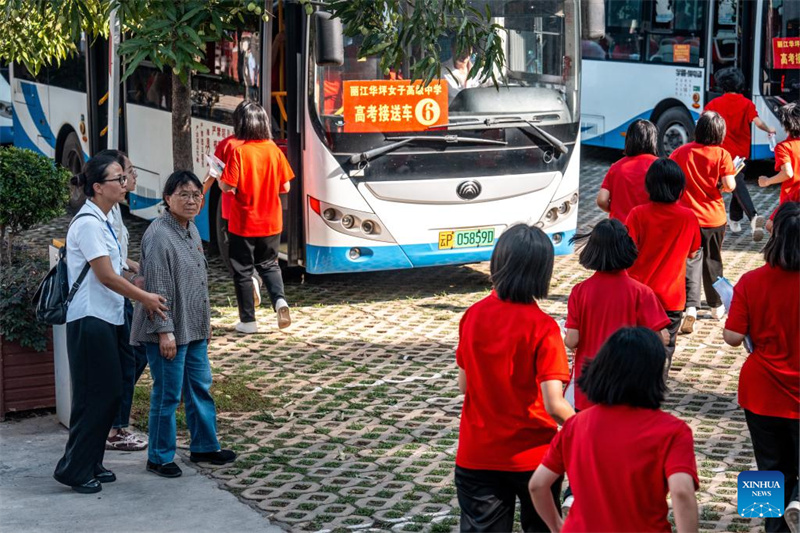 Yunnan : 16 ans de dévouement pour aider les jeunes filles des zones rurales à poursuivre leurs rêves par l'éducation et au savoir