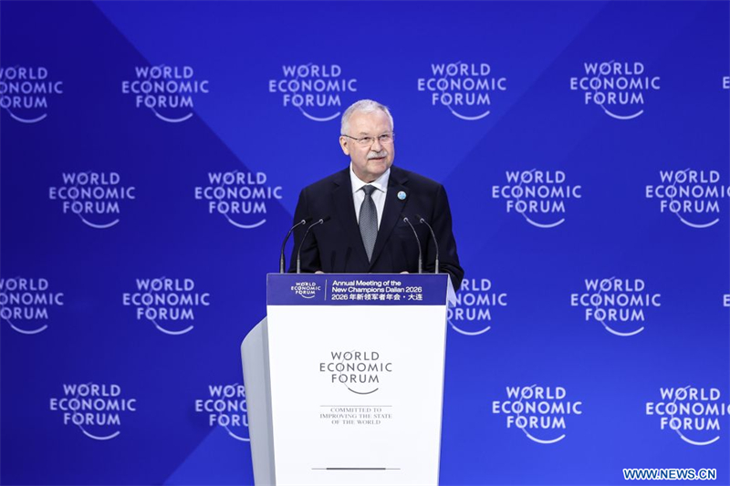 Début de la séance plénière d'ouverture du Forum d'été de Davos 2026