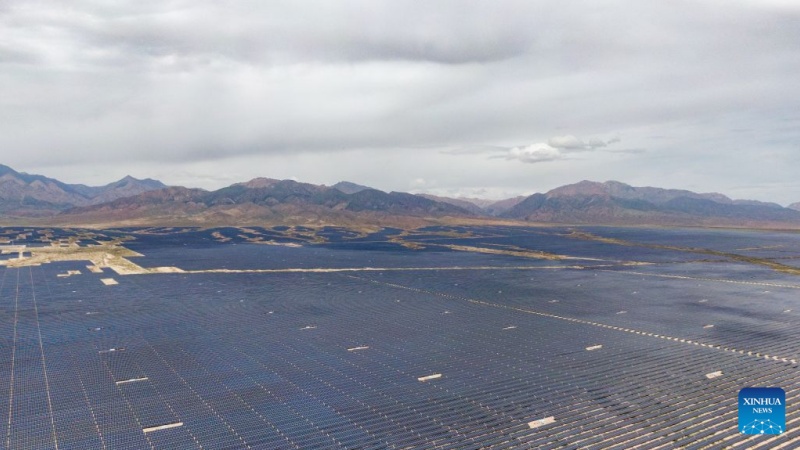 Qinghai : deux projets photovoltaïques génèrent plus de 4 milliards de kWh d'électricité propre