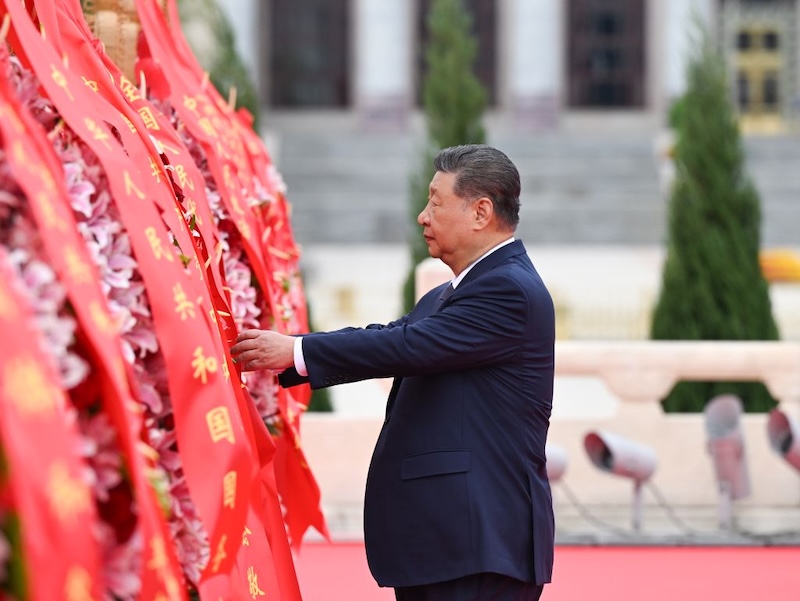 Xi Jinping rend hommage aux héros nationaux à l'occasion de la Journée des martyrs