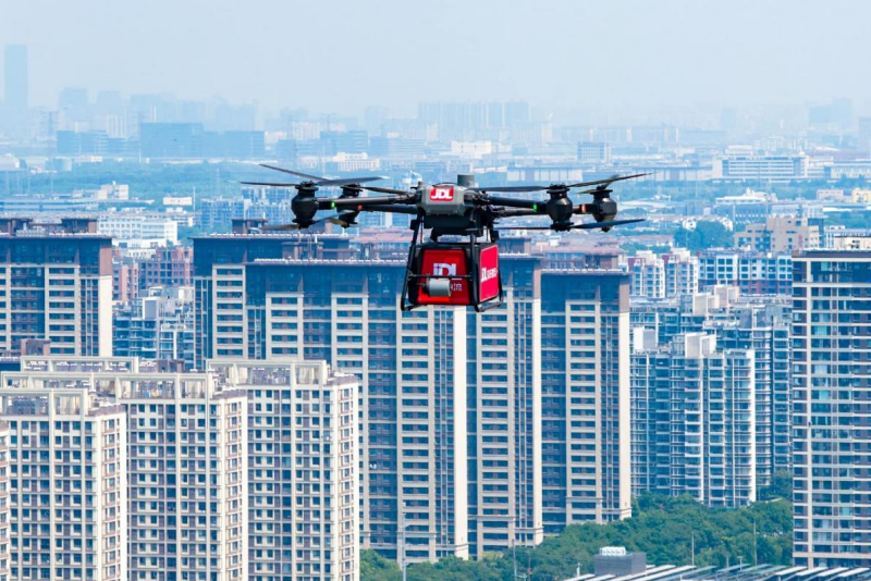 Un drone de JD Logistics effectue une mission de livraison à Kunshan, dans la province du Jiangsu (est de la Chine). (Photo/Yuan Xinyu)