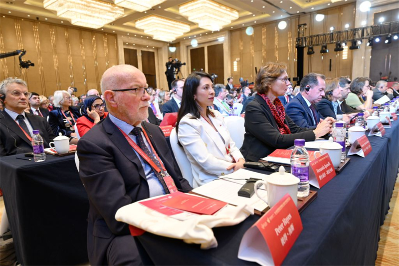 Chine : ouverture du Congrès mondial de la vigne et du vin au Ningxia