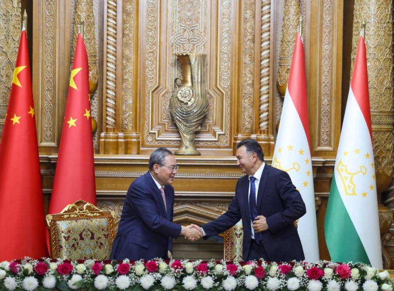 Le PM chinois se dit prêt à faire progresser la coopération de haute qualité autour de la Ceinture et la Route avec le Tadjikistan