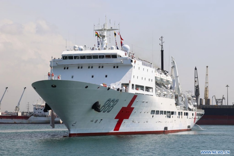 Un navire-hôpital de la marine chinoise arrive au Ghana dans le cadre d'une mission médicale