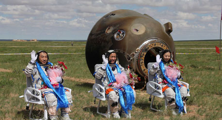 Retour sur Terre de la capsule spatiale chinoise Shenzhou-10 