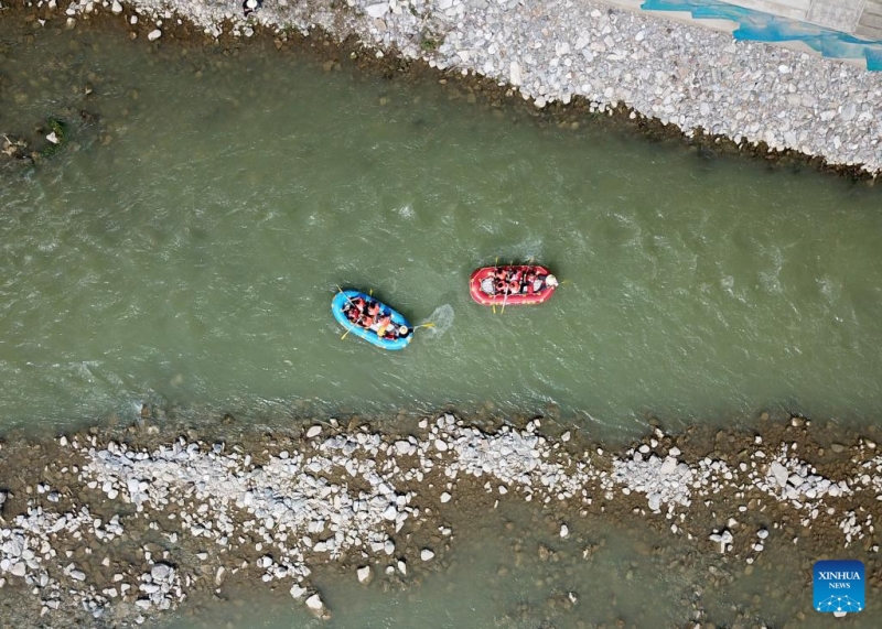 Gansu : les joies du rafting sur la rivière Jiangling à Huixian