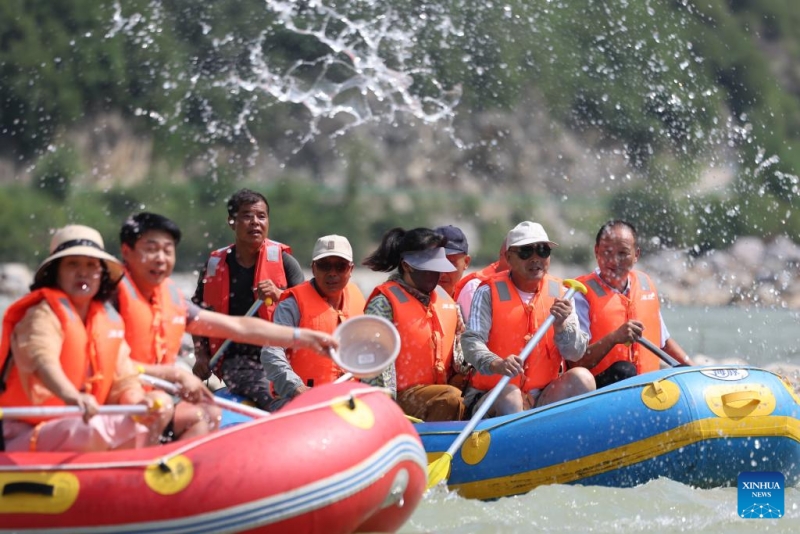 Gansu : les joies du rafting sur la rivière Jiangling à Huixian
