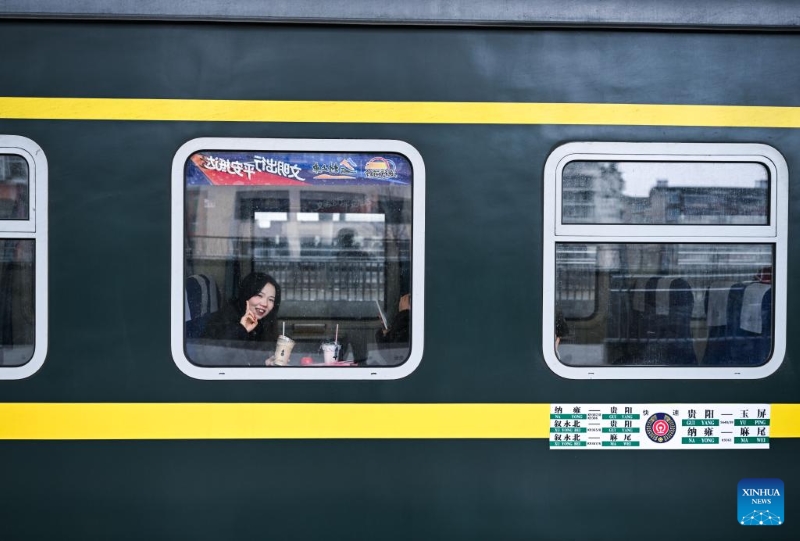 Guizhou : un marché du Nouvel An chinois à bord du train n° 5640
