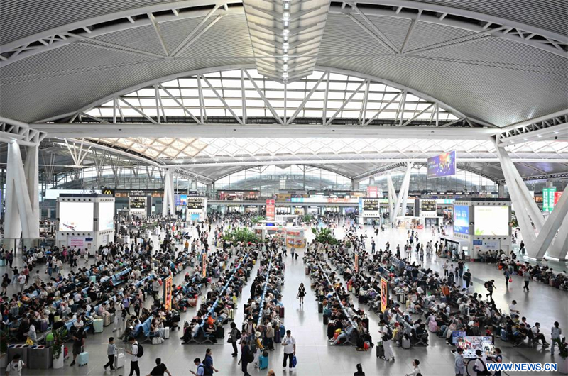 La Chine enregistre plus de 845 millions de voyages de passagers pendant les congés de la fête de Qingming