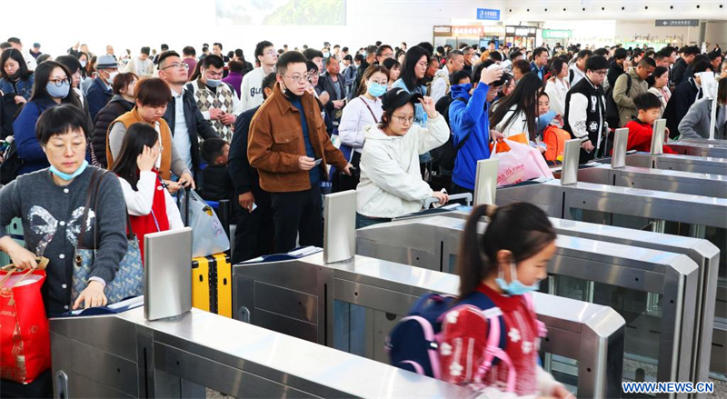 La Chine enregistre plus de 845 millions de voyages de passagers pendant les congés de la fête de Qingming
