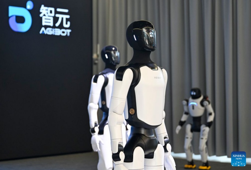 Shanghai : des robots dotés d'une intelligence intégrée entraînés dans des scénarios du monde réel