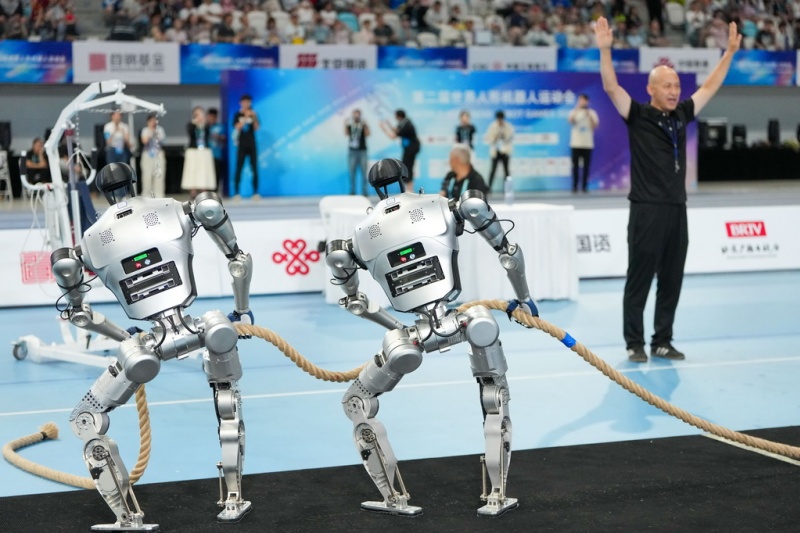 Épreuve de tir à la corde : les robots s'affrontent dans un duel d'« Hercule en acier »