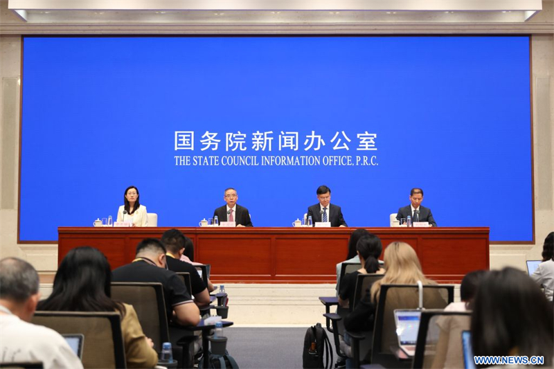 La Chine établit près de 200 normes clés pour le secteur de l'IA