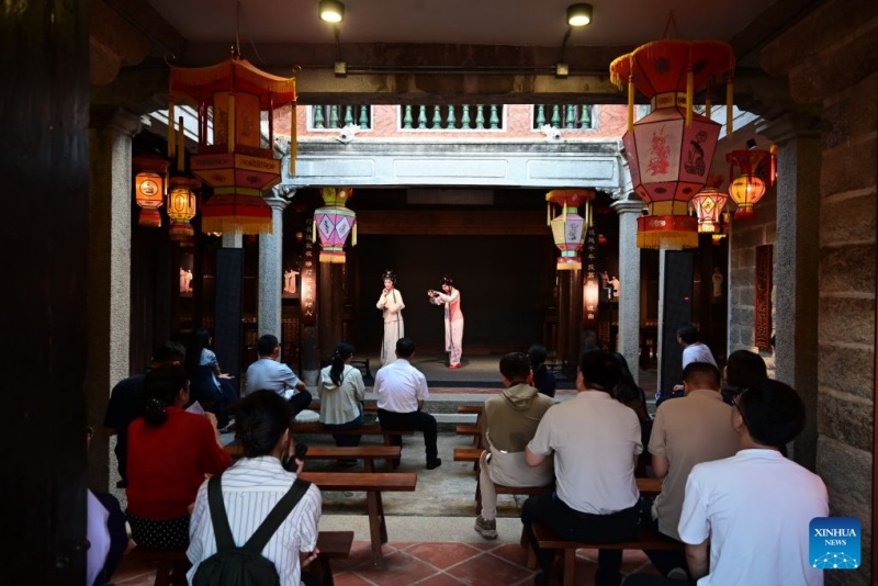 Coup d'œil sur la vieille rue Qiaonan à Quanzhou, dans la province chinoise du Fujian