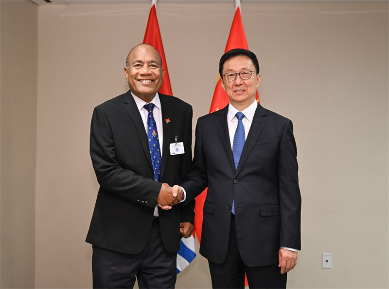 Le vice-président chinois appelle à faire progresser les relations Chine-Kiribati vers de nouveaux sommets