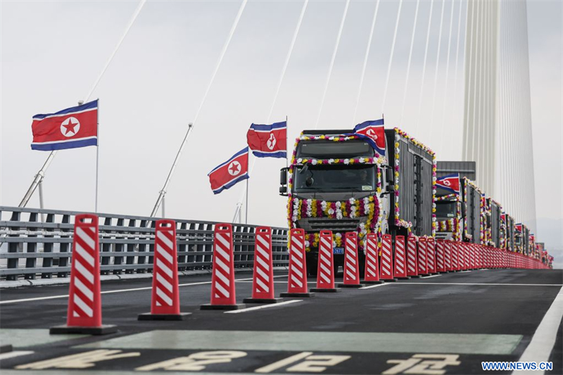 Un nouveau pont frontalier Chine-RPDC sur le fleuve Yalu s'ouvre à la circulation