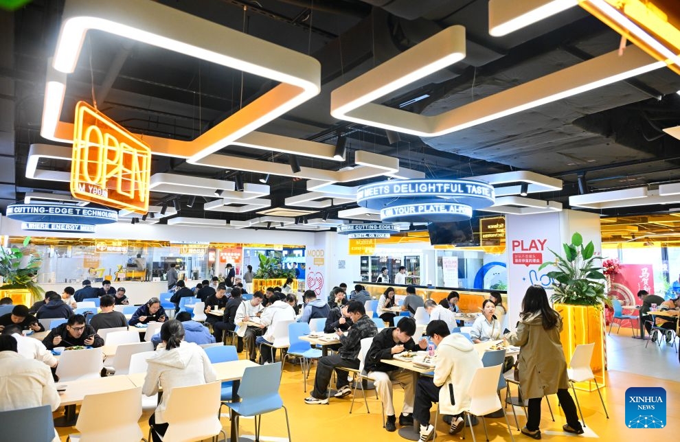 Jiangsu : ouverture d'un restaurant piloté par l'intelligence artificielle à Nanjing