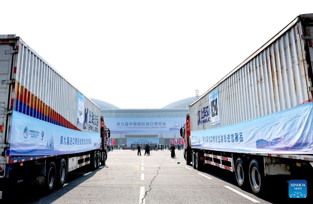 Arrivée à Shanghai du premier lot d'objets exposés pour la 9e édition de la CIIE